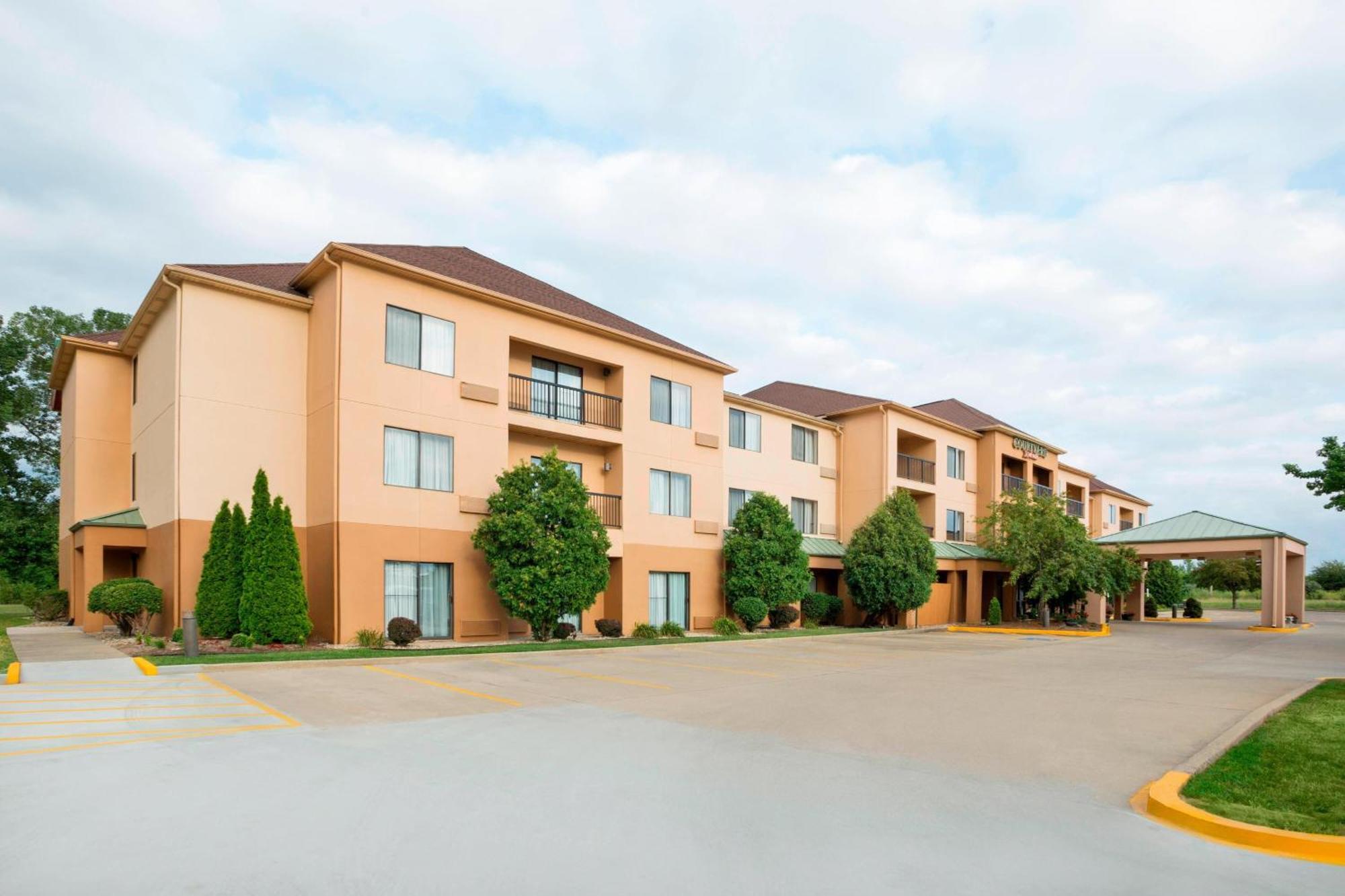 Courtyard By Marriott Springfield Hotel Buitenkant foto